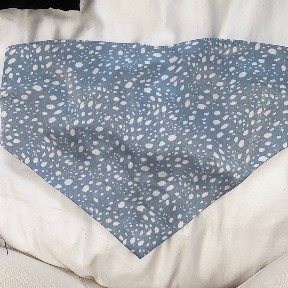Silk tie top
